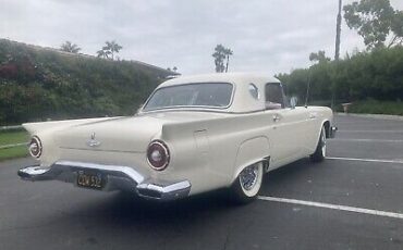 Ford-Thunderbird-1957-2