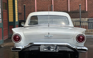 Ford-Thunderbird-1957-4