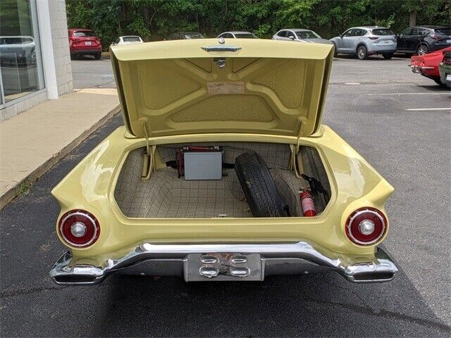 Ford-Thunderbird-1957-5