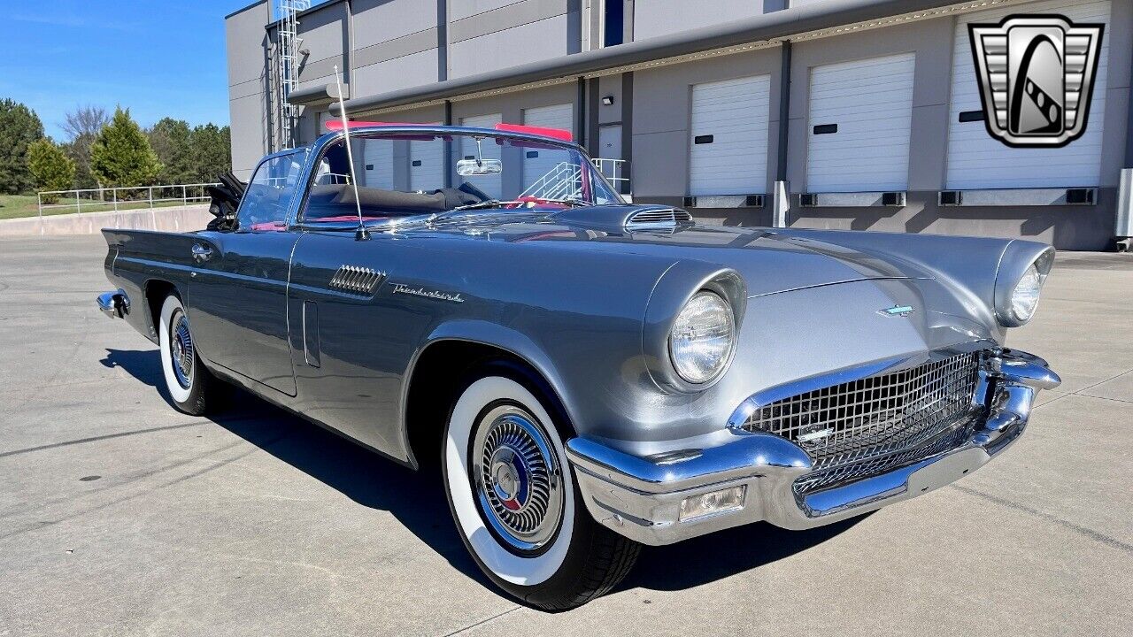 Ford-Thunderbird-1957-8