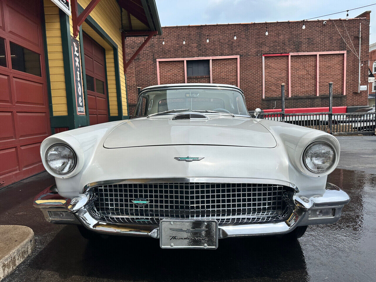 Ford-Thunderbird-1957-9