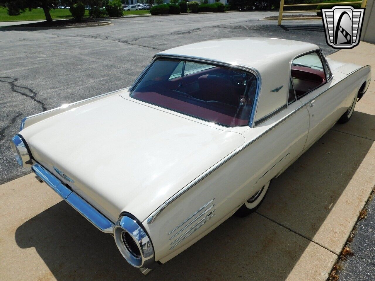 Ford-Thunderbird-1961-4