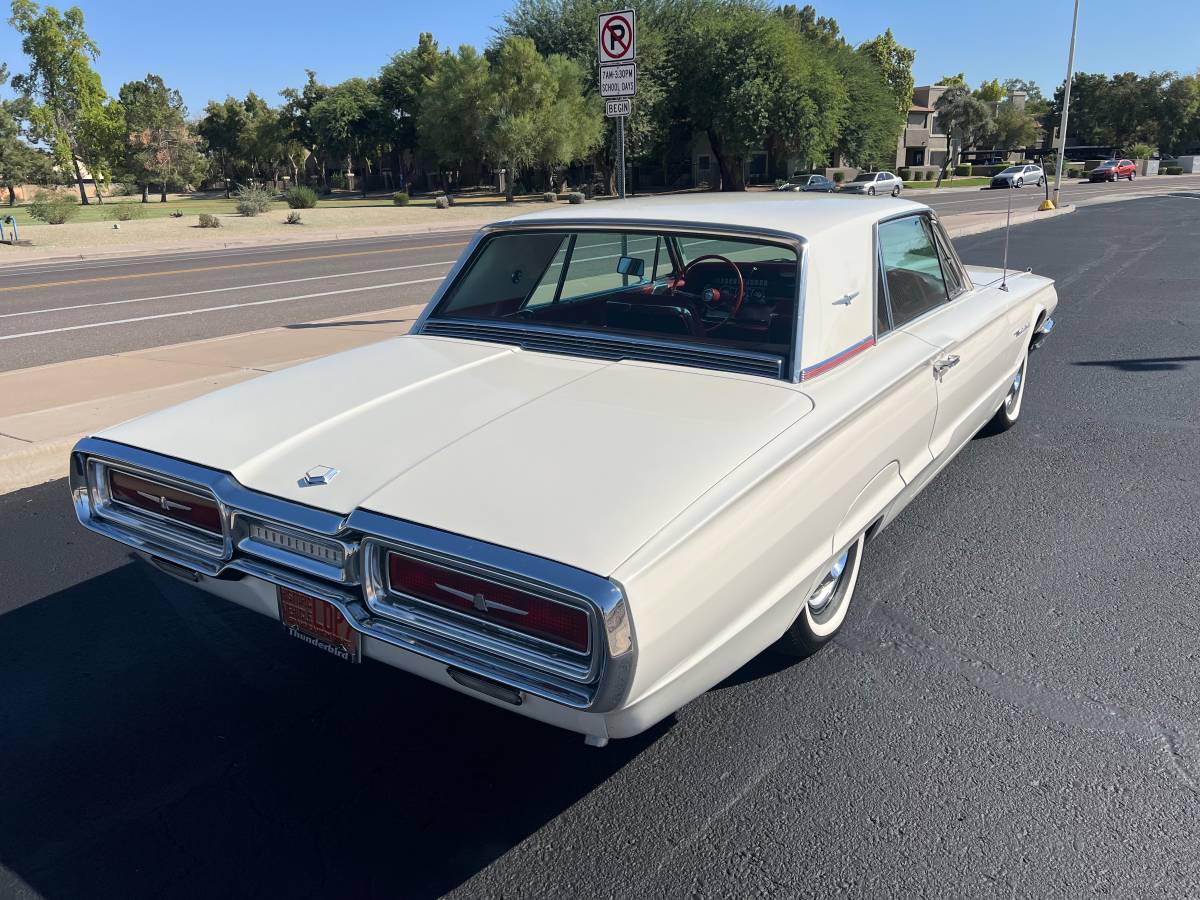 Ford-Thunderbird-1964-3