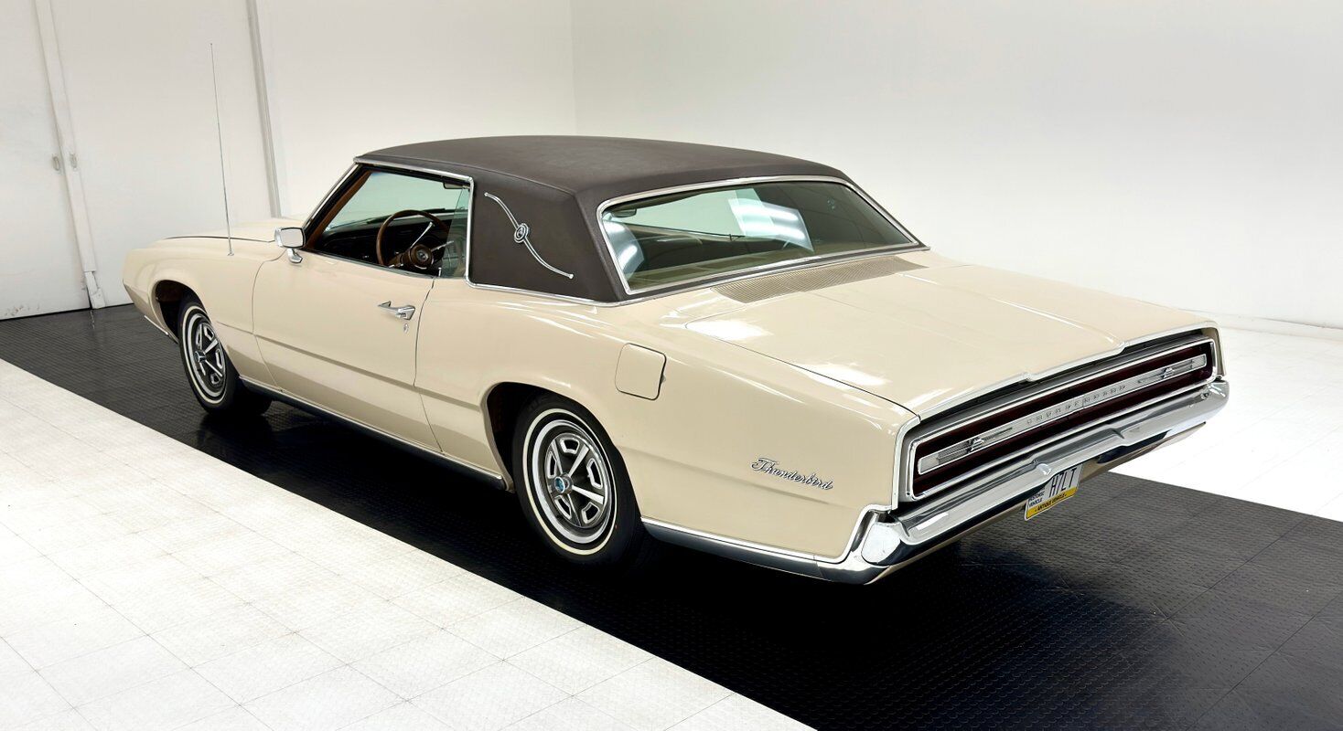 Ford-Thunderbird-1967-2