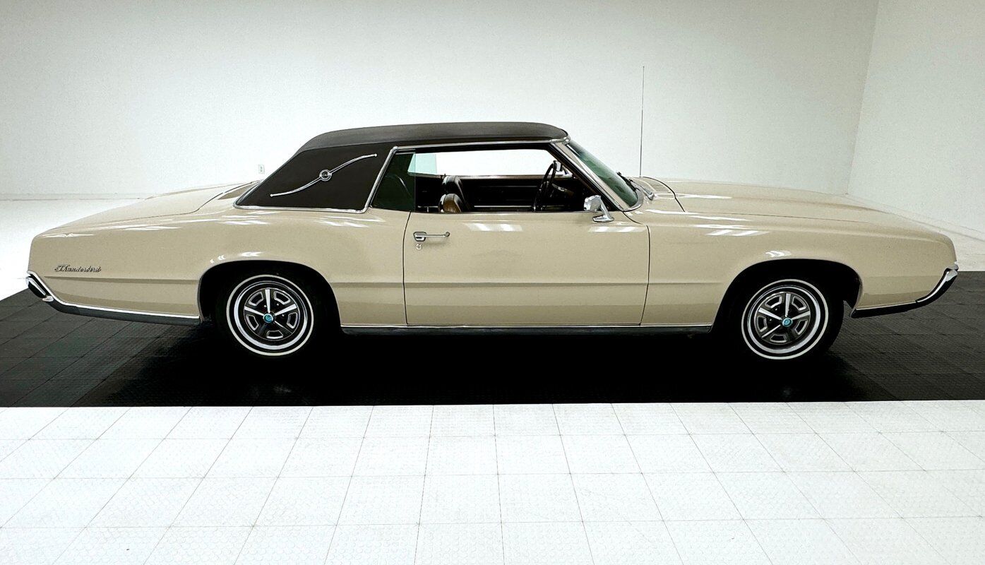 Ford-Thunderbird-1967-5