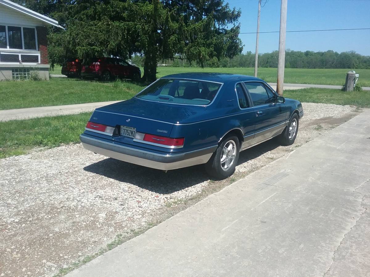 Ford-Thunderbird-1986-7