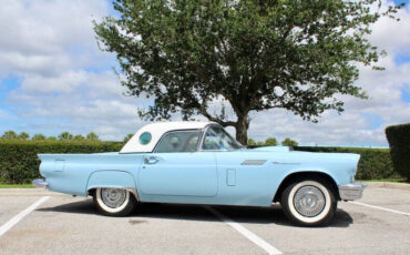 Ford-Thunderbird-Berline-1957-2