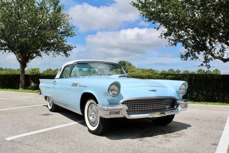 Ford-Thunderbird-Berline-1957-4