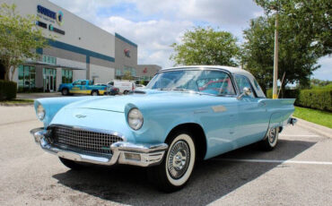 Ford-Thunderbird-Berline-1957-6