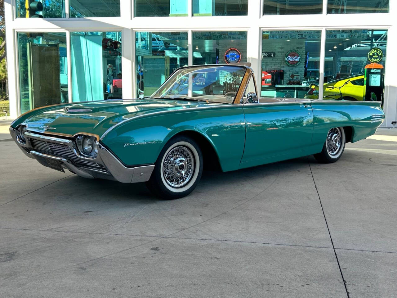 Ford-Thunderbird-Berline-1961-8