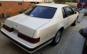 Ford-Thunderbird-Berline-1983-2