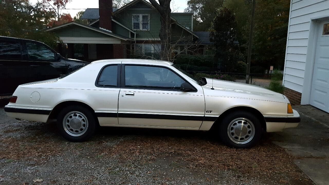 Ford Thunderbird Berline 1983 à vendre