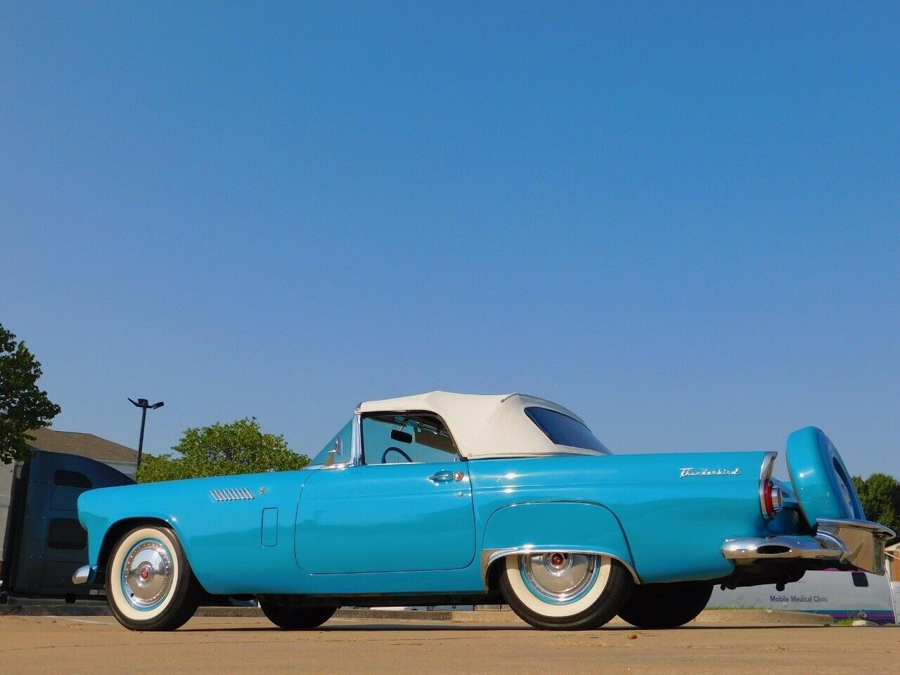 Ford-Thunderbird-Cabriolet-1956-4