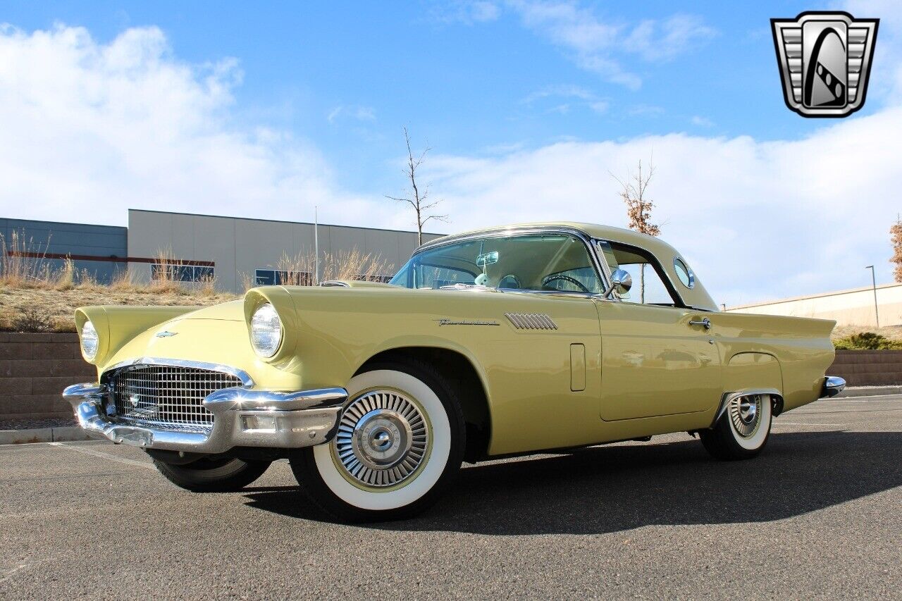 Ford-Thunderbird-Cabriolet-1957-2