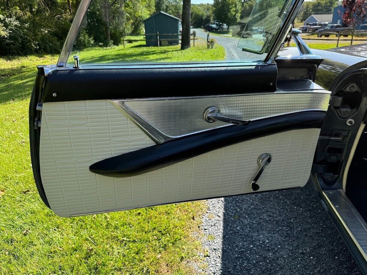 Ford-Thunderbird-Cabriolet-1957-25