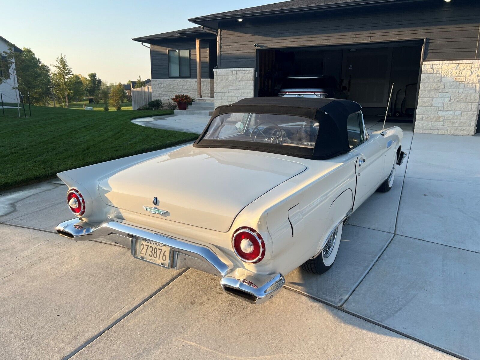 Ford-Thunderbird-Cabriolet-1957-3