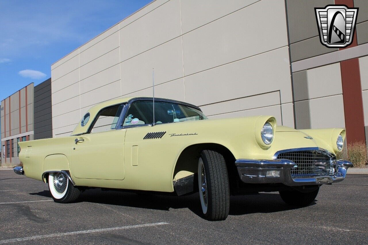 Ford-Thunderbird-Cabriolet-1957-8