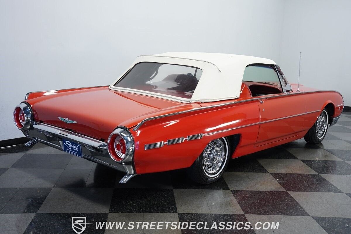 Ford-Thunderbird-Cabriolet-1962-10