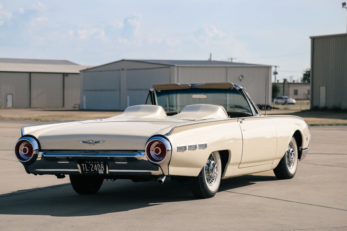 Ford-Thunderbird-Cabriolet-1962-18