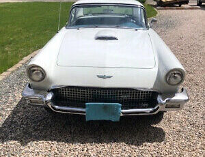 Ford-Thunderbird-Coupe-1957-3