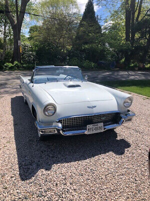 Ford-Thunderbird-Coupe-1957-4