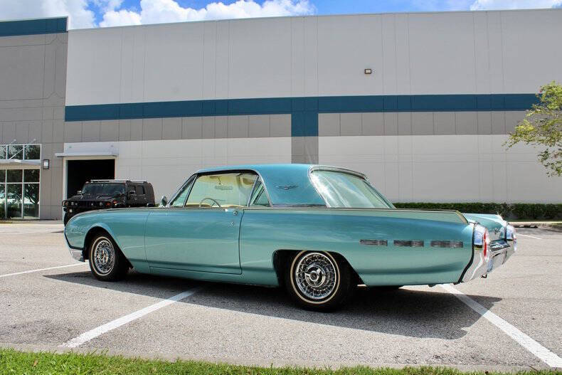 Ford-Thunderbird-Coupe-1962-9