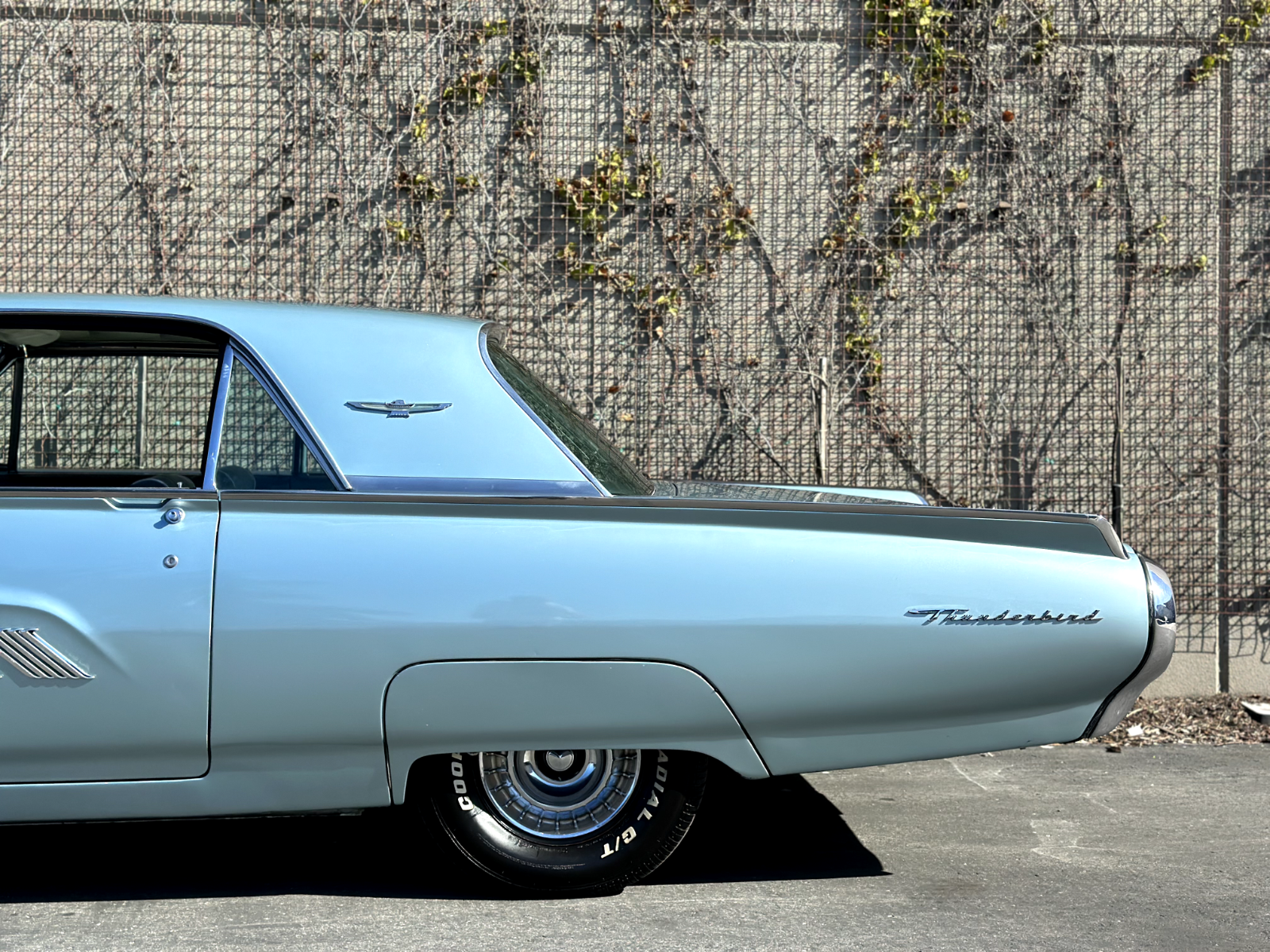 Ford-Thunderbird-Coupe-1963-8