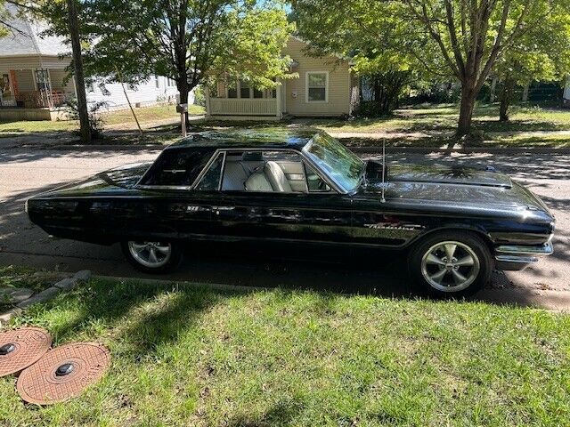 Ford-Thunderbird-Coupe-1964-5