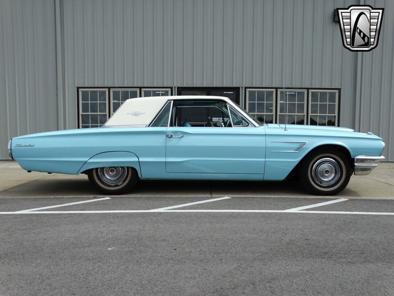 Ford-Thunderbird-Coupe-1965-8