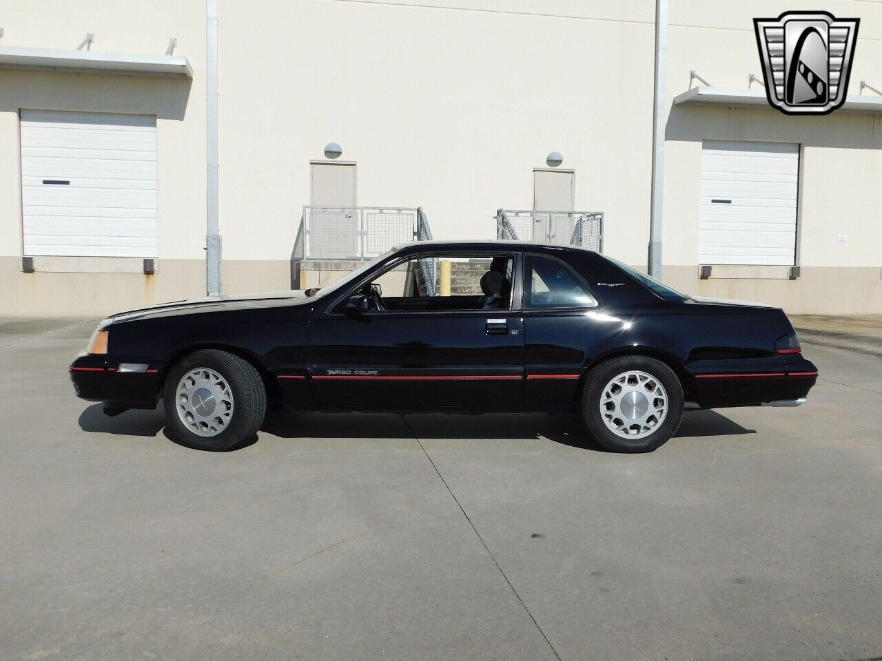 Ford-Thunderbird-Coupe-1987-5