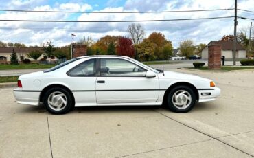 Ford-Thunderbird-Coupe-1991-4