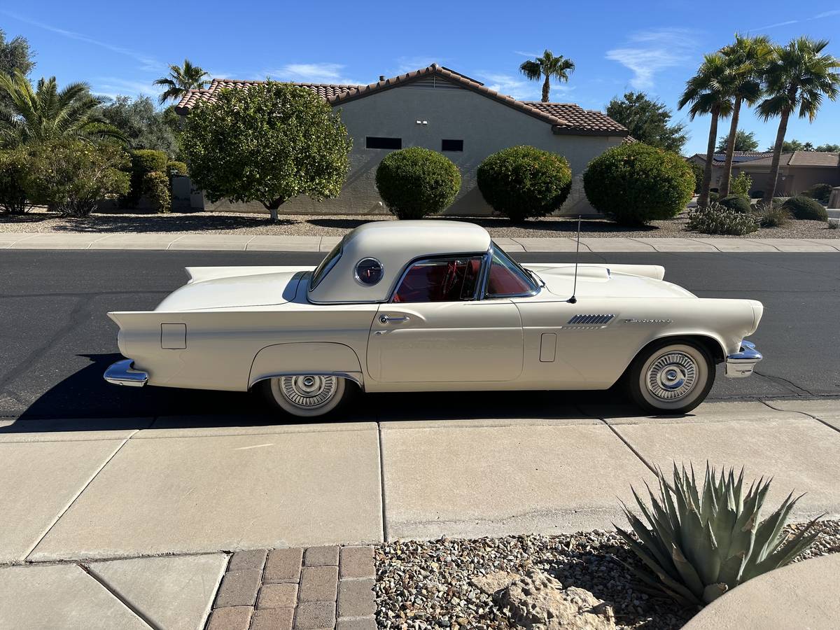 Ford-Thunderbird-convertible-1957