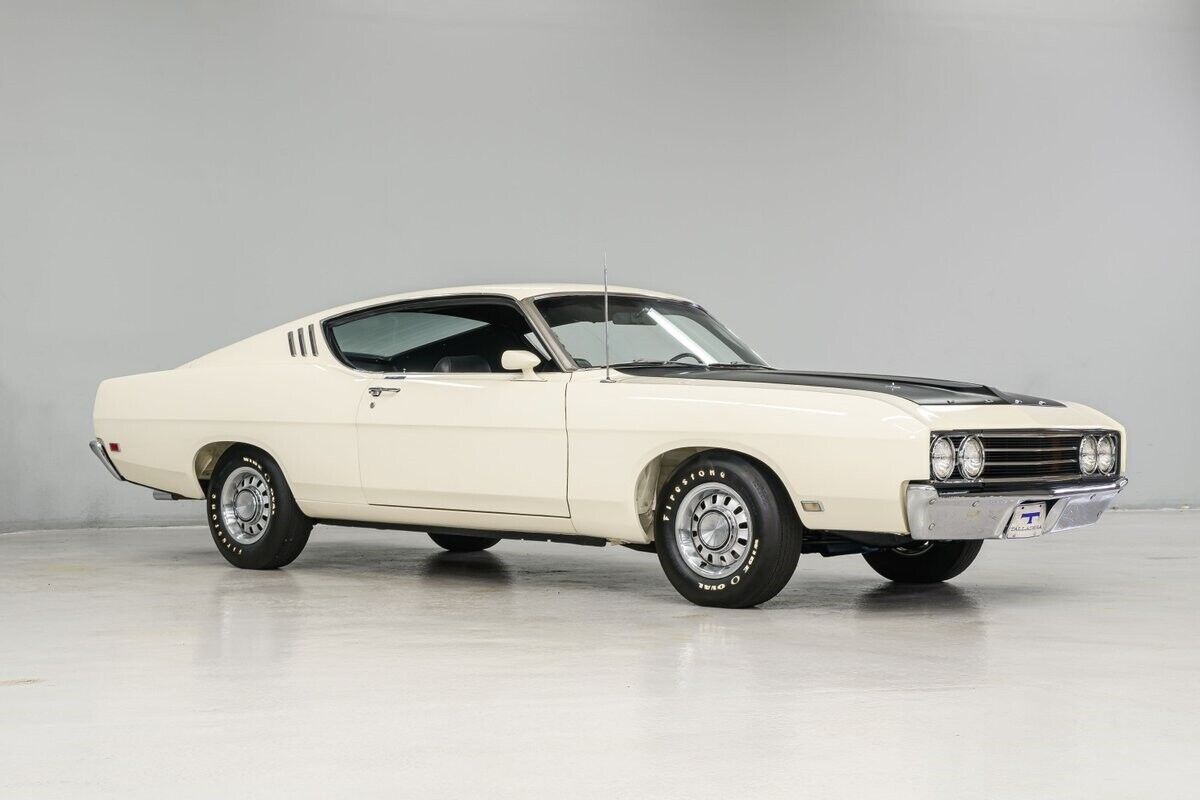 Ford-Torino-Coupe-1969-8