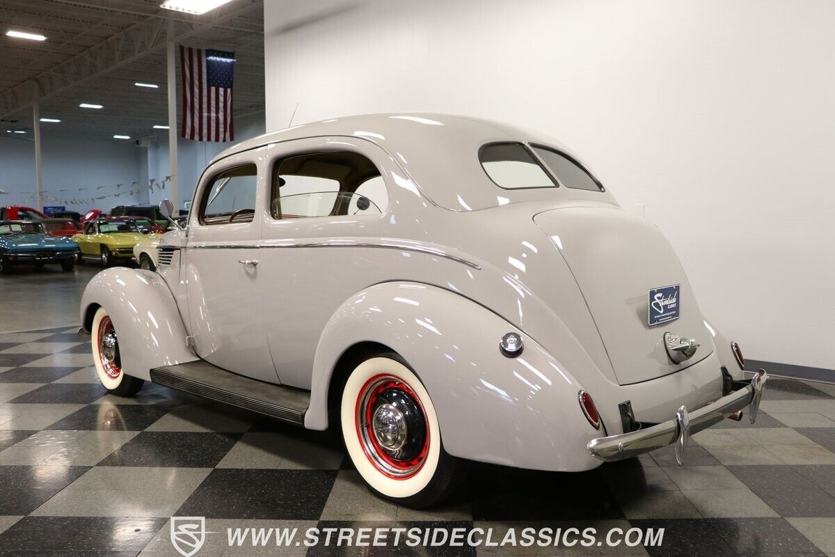 Ford-Tudor-Coupe-1938-9