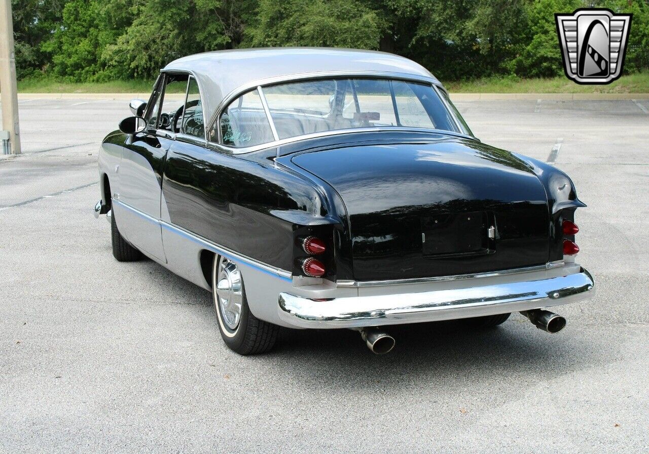 Ford-Victoria-Coupe-1951-6