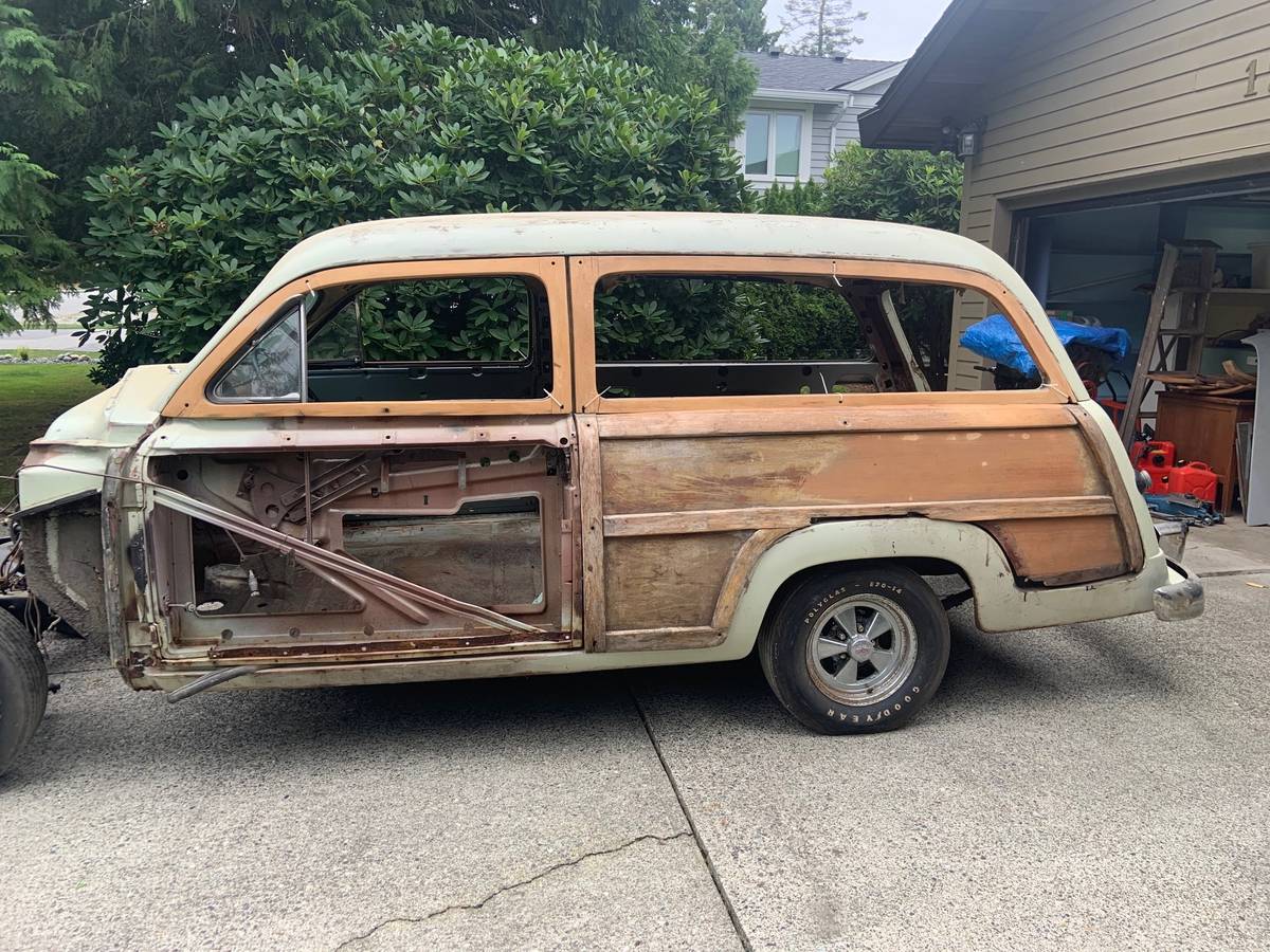 Ford-Woody-wagon-1951-18