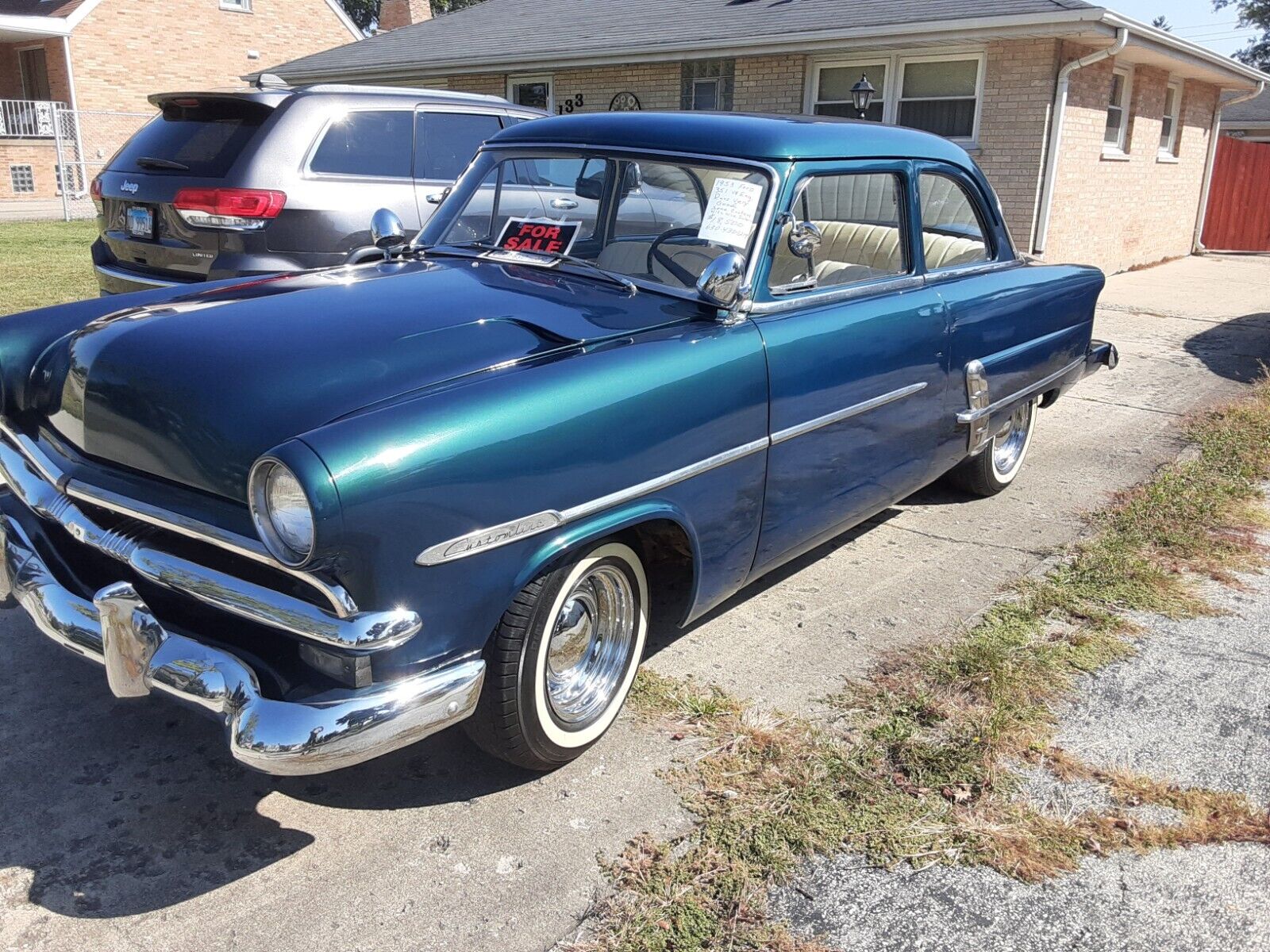 Ford-customline-with-mild-custom-351-eng-Coupe-1953-3