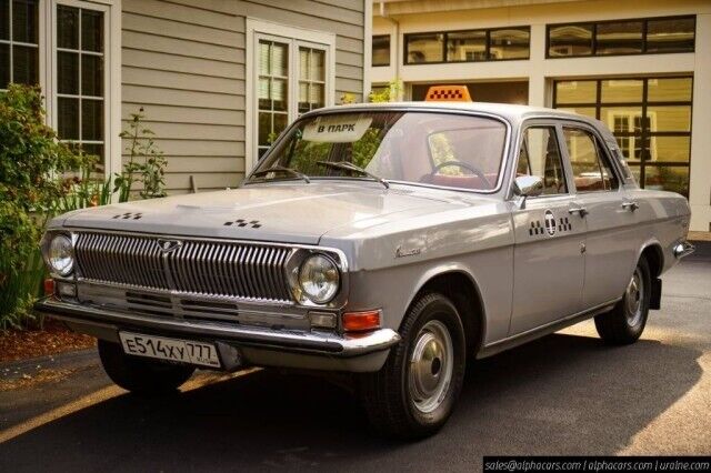 GAZ-Volga-GAZ-M24-Berline-1976-2