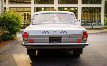 GAZ-Volga-GAZ-M24-Berline-1976-6