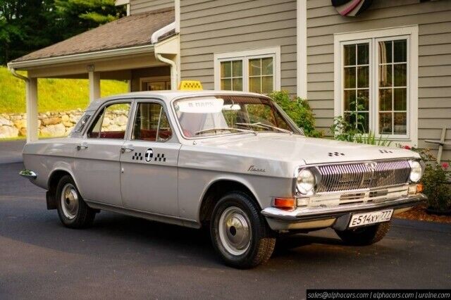 GAZ-Volga-GAZ-M24-Berline-1976-9