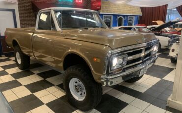 GMC 2500  year1}