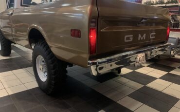 GMC-2500-1971-8