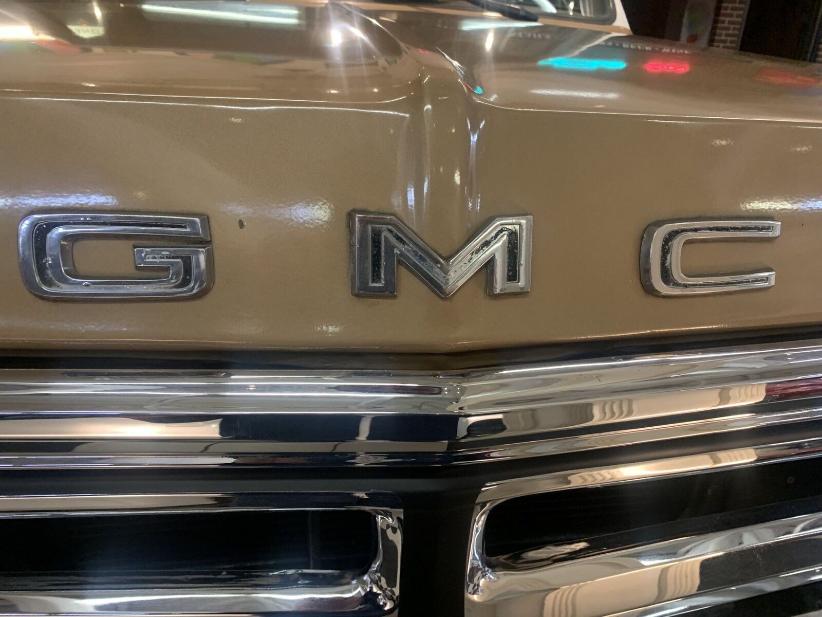 GMC-2500-1971-9