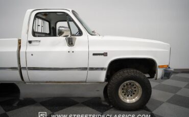 GMC-K1500-Pickup-1981-29