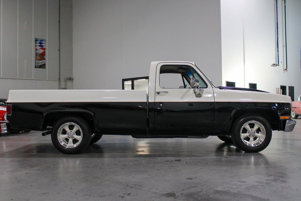 GMC-R10-Sierra-Classic-Pickup-1987-5