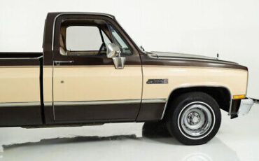 GMC-Sierra-1500-Pickup-1984-13