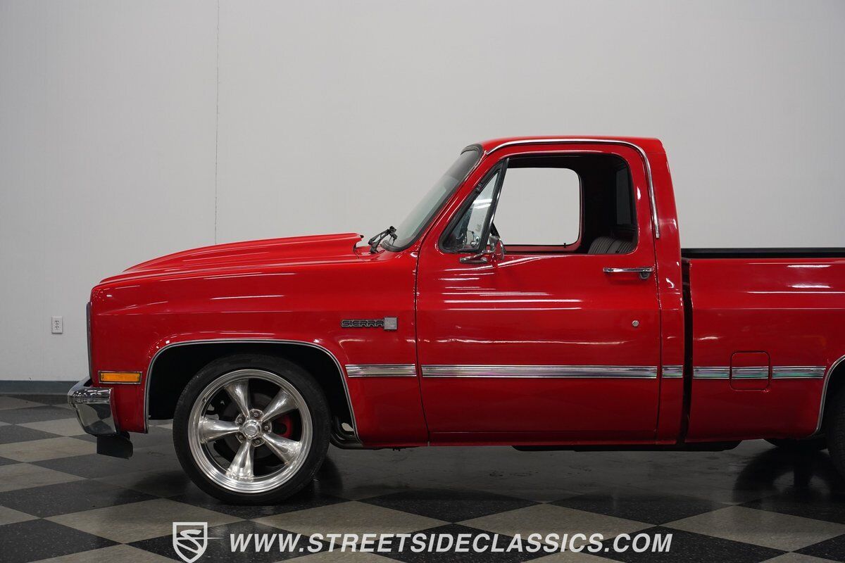 GMC-Sierra-1500-Pickup-1986-27