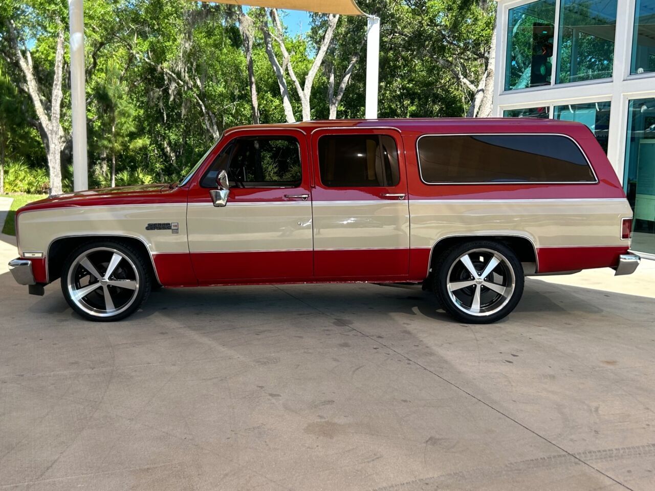 GMC-Suburban-SUV-1986-7