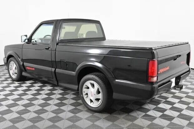 GMC-Syclone-Pickup-1991-2