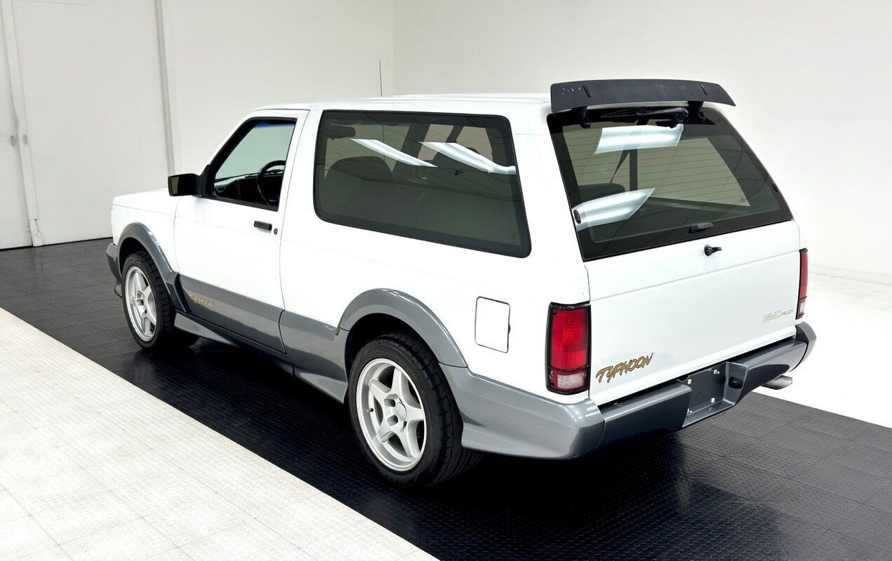 GMC-Typhoon-SUV-1993-2